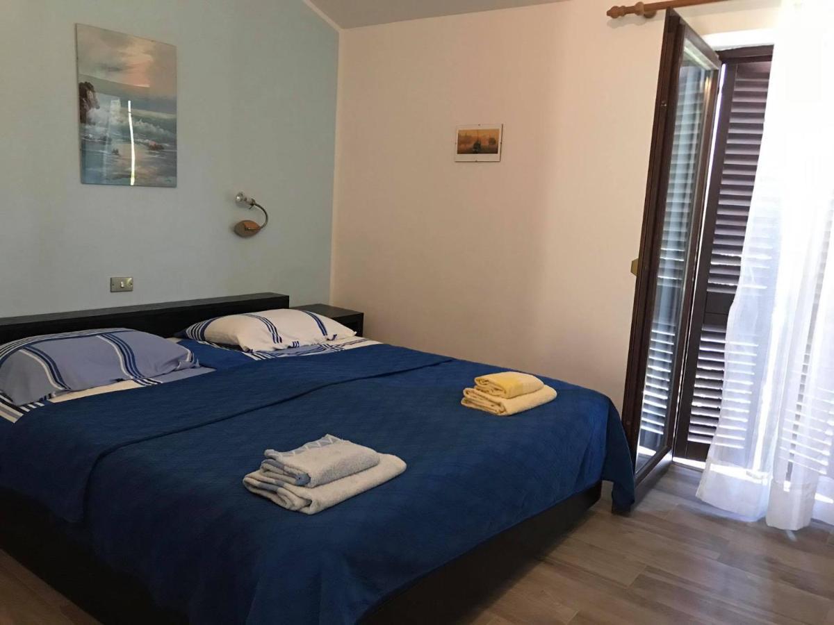 Draga Rooms Njivice Dış mekan fotoğraf
