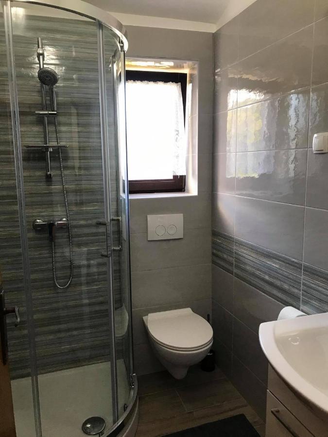 Draga Rooms Njivice Dış mekan fotoğraf