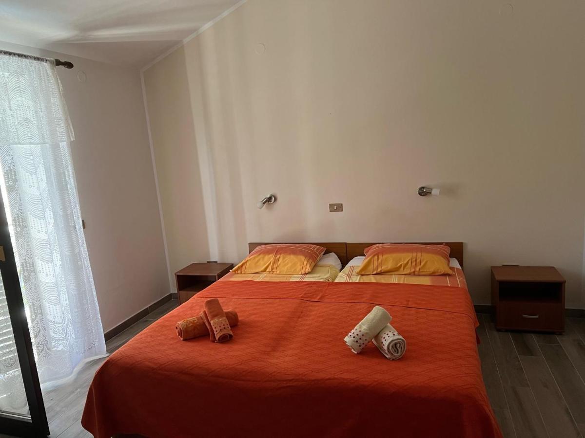 Draga Rooms Njivice Dış mekan fotoğraf